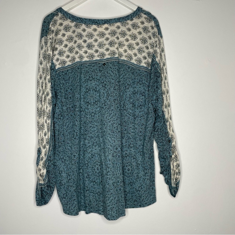 Style & Co. Woman cream & green paisley-print henley blouse long sleeves Size 2X - Picture 3 of 16